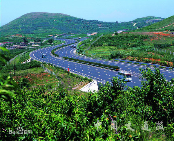 瀋大高速公路