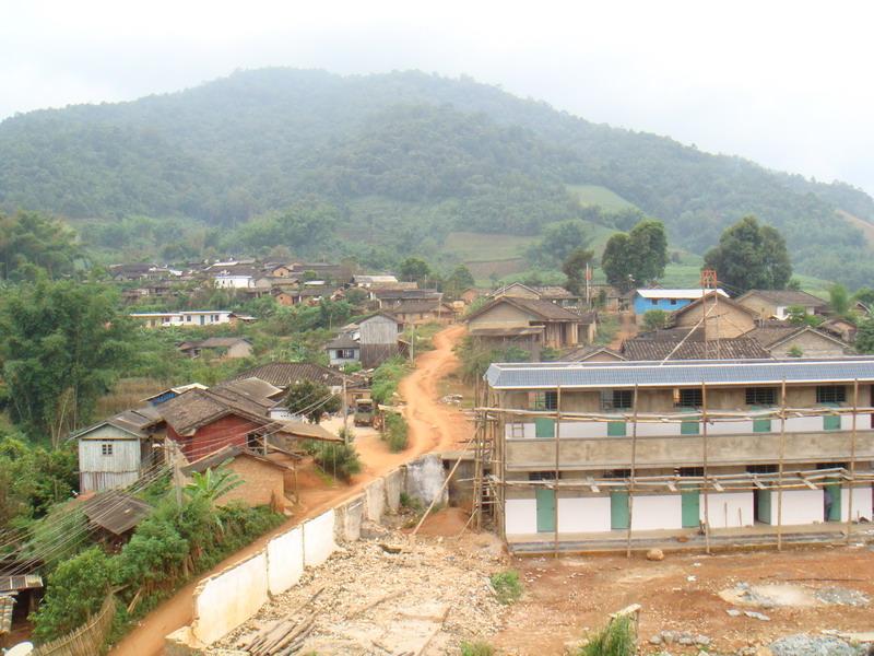 下波陸村