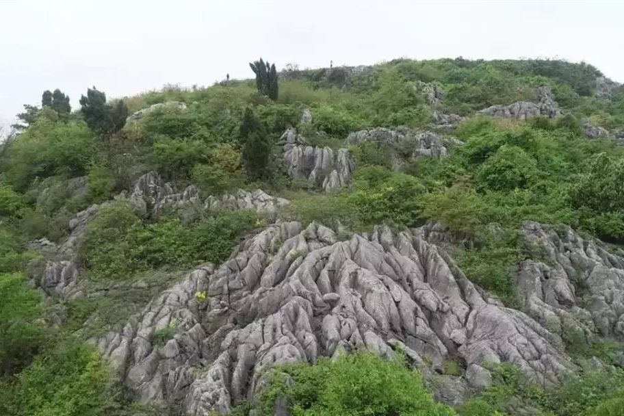 湖北崇陽雨山國家石漠公園