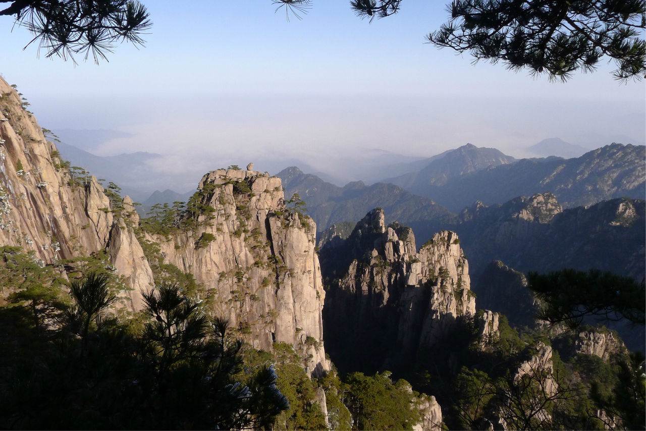 獅子峰(安徽省黃山獅子峰)