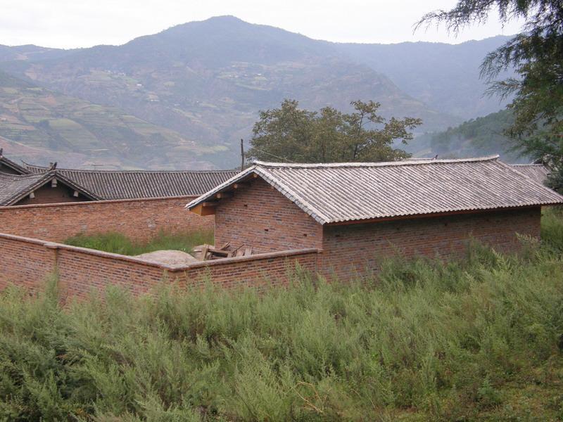 莊房村(雲南省昆明市富民縣永定鎮莊房村)