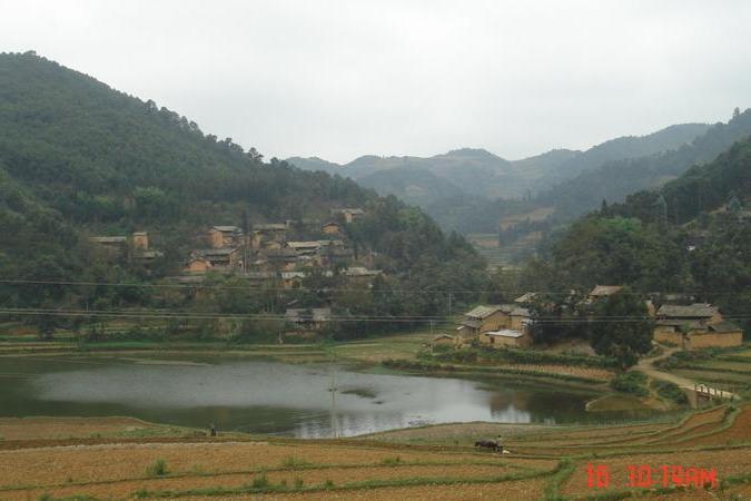 路德小水井村