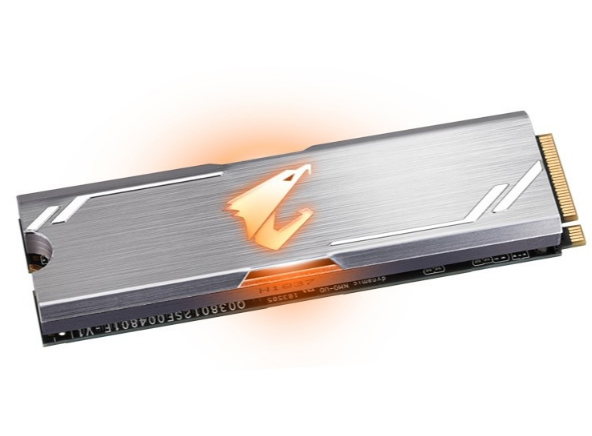 技嘉Aorus RGB(256GB)