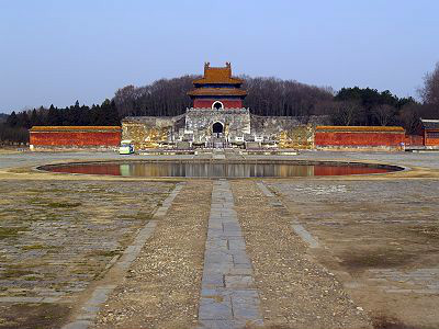 明顯陵(明宗室朱祐杬陵寢)