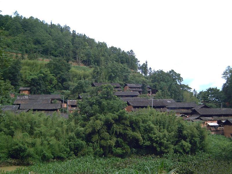 麻栗山自然村