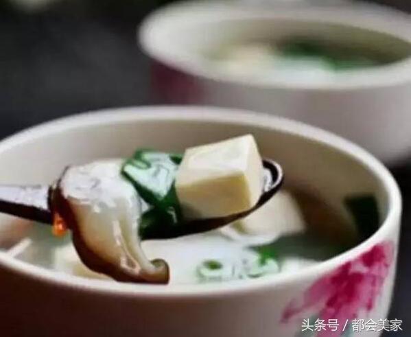 香菇豆花湯