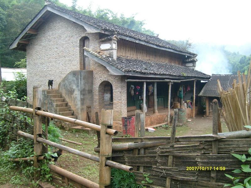 芒臘壩村