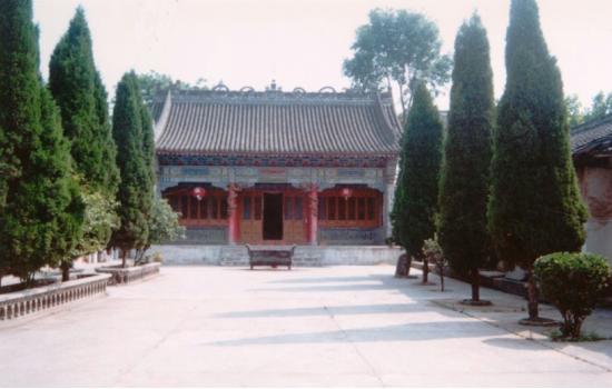 龍崗寺遺址(龍崗寺古人類遺址)