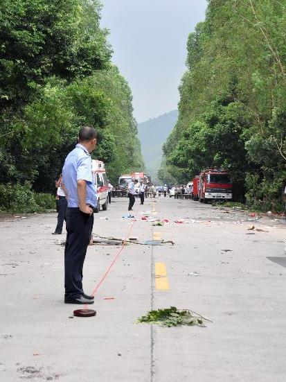 廣寧特大交通事故