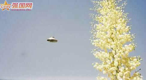 電磁噴射反重力UFO