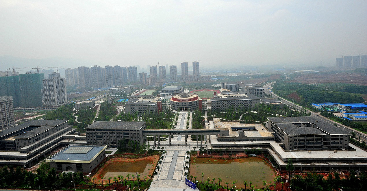 鳥瞰校園全景