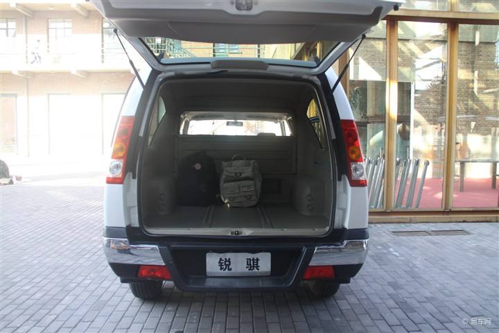 銳騏汽油(4RB2)廂式車