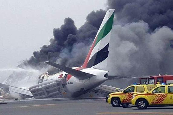 8·3杜拜機場飛機著陸事故