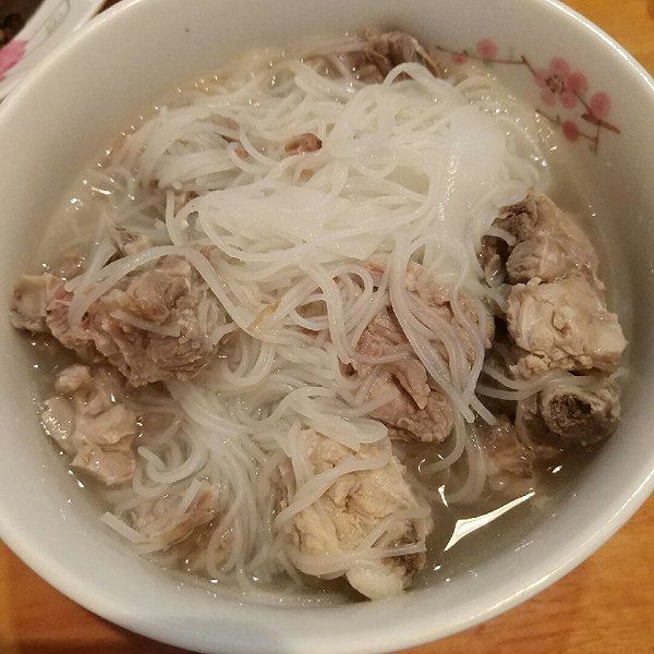 排骨冬粉湯