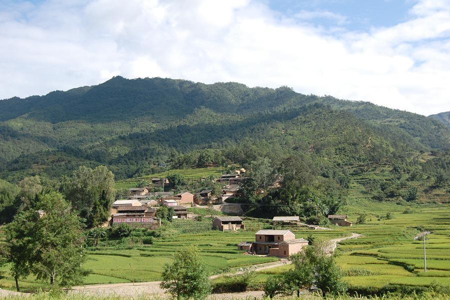 頂丘牛角山村