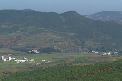 松山頭村(雲南曲靖市富源縣後所鎮下轄村)