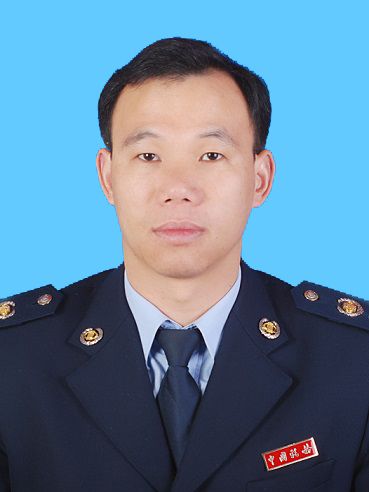 李源(廣西壯族自治區桂林市龍勝各族自治縣稅務局黨委委員、副局長)