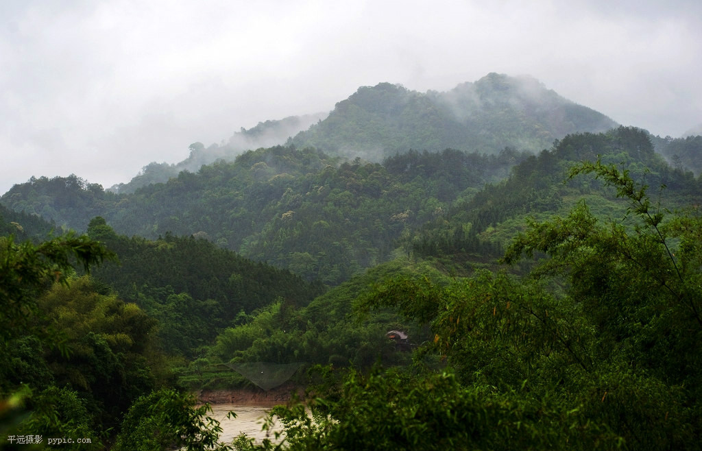 泗水鎮(廣東平遠縣轄鎮)