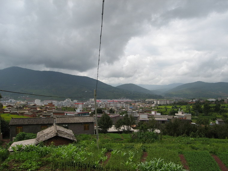 沙河村(新平縣桂山鎮鳳凰社區居民委員會沙河村)