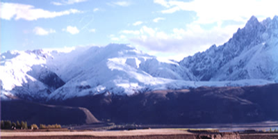 卓拉雪山