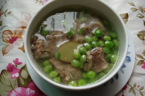 蓮子豌豆瘦肉湯