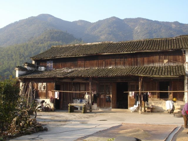 夏澤村(山東煙臺市海陽小紀鎮下轄村)