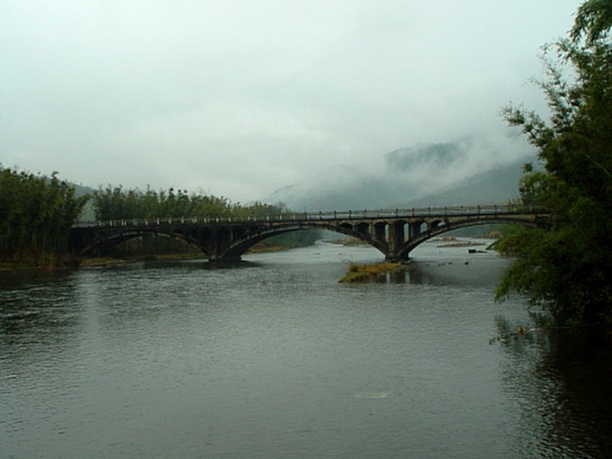 大席大橋全景