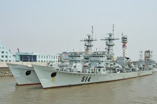 四平號護衛艦(江湖Ⅴ級(053H1G)--544四平號)