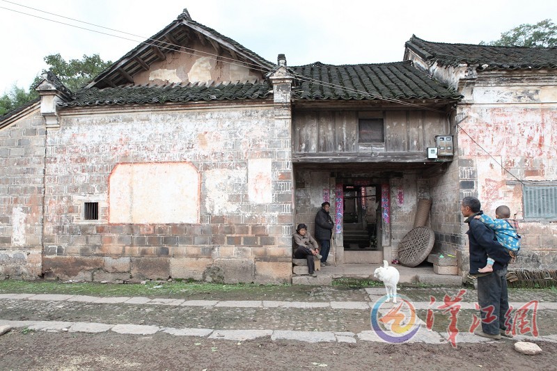 麻城河村