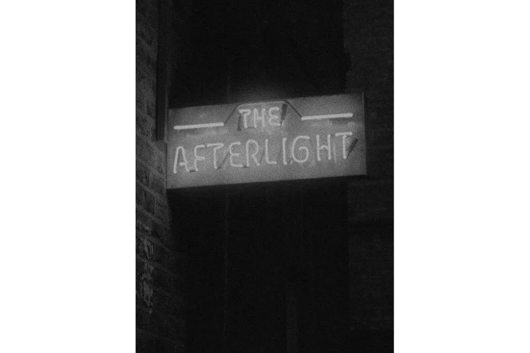 The Afterlight(2021年Charlie Shackleton執導的電影)