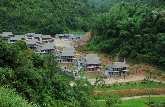 坡腳村(雲南省大理市雲龍縣寶豐鄉坡腳村)