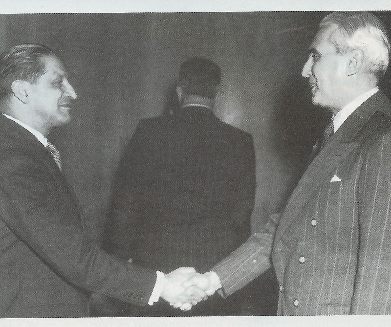 奧斯皮納總統和自由黨領袖豪爾赫·蓋坦