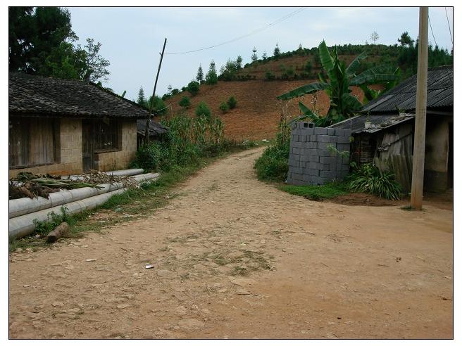 下小河自然村通村道路