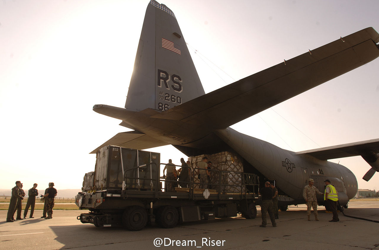 C-130運輸機(C130型運輸機)