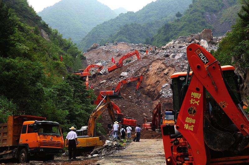 8.12陝西特大山體滑坡事故