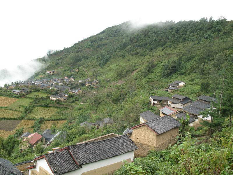 螞蟥箐村(新平縣老廠鄉勐炳村民委員會下轄村)