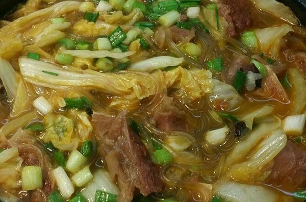 牛肉白菜冬粉煲