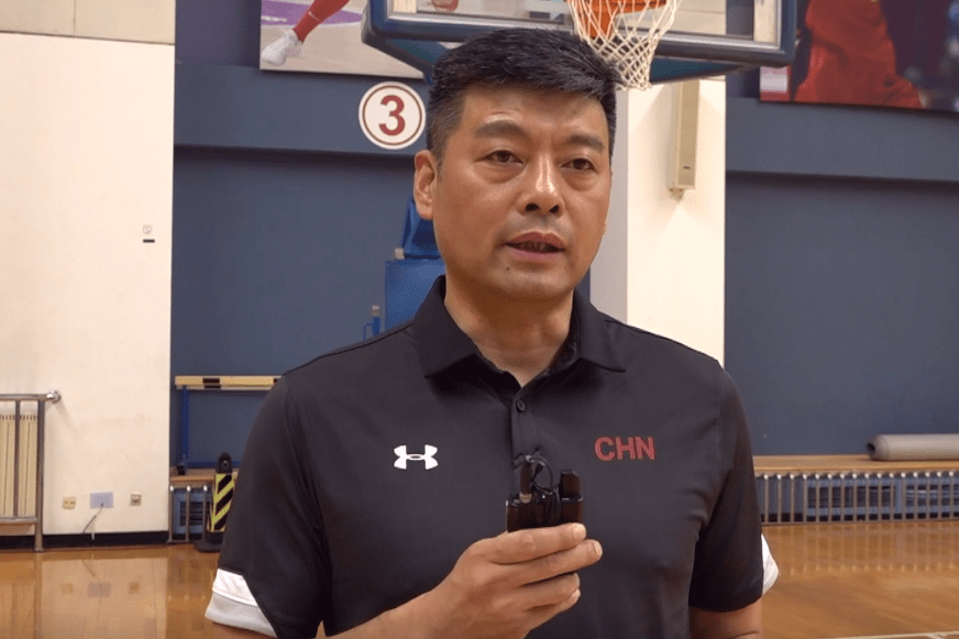 劉震(2020東京奧運會中國體育代表團三人籃球教練)