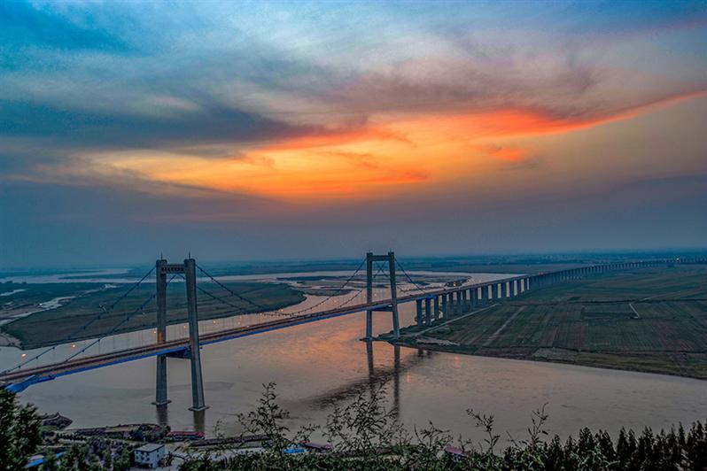 桃花峪黃河大橋