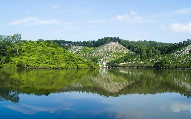 臥龍寺公墓