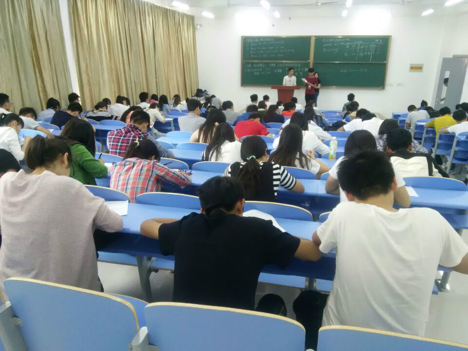 安徽工程大學機電學院學生一夥食管理委員會