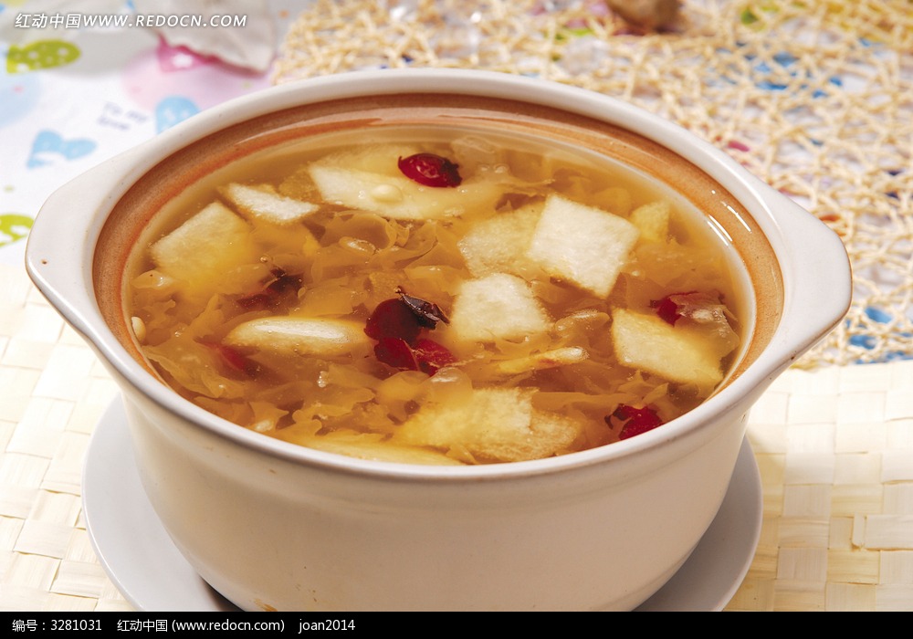 銀耳杏仁鵪鶉湯