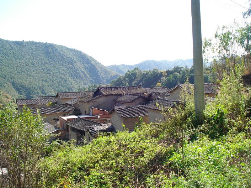 瓦窯箐村