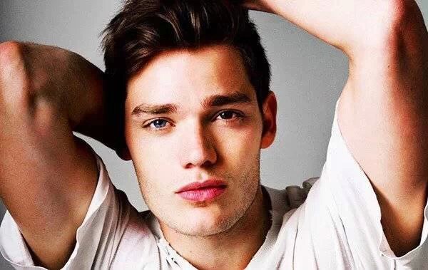 Dominic Sherwood