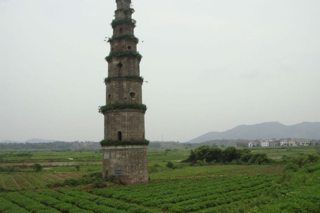 棲鳳塔