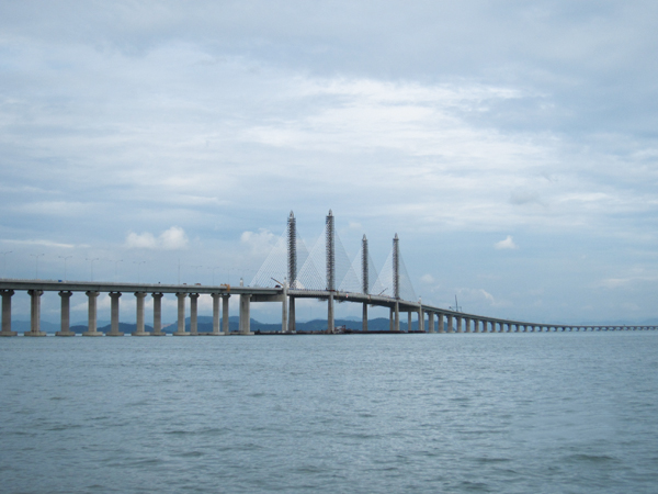 蘇丹阿都哈林大橋