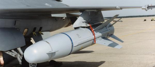 AGM-142空地飛彈