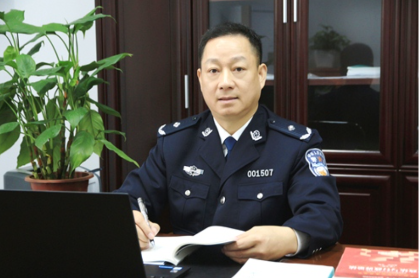 陳志偉(湖北警官學院副院長)