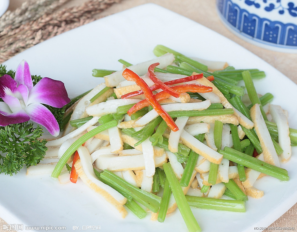 芹菜豆腐