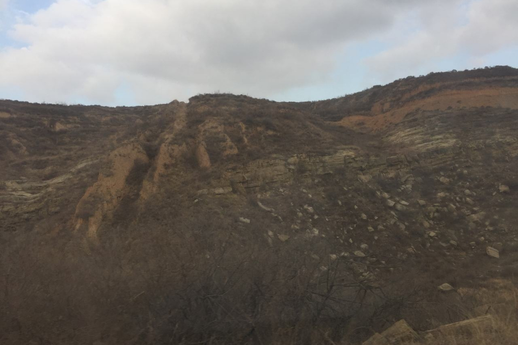 磨盤山(山西省安澤縣太岳山脈中段山脈)